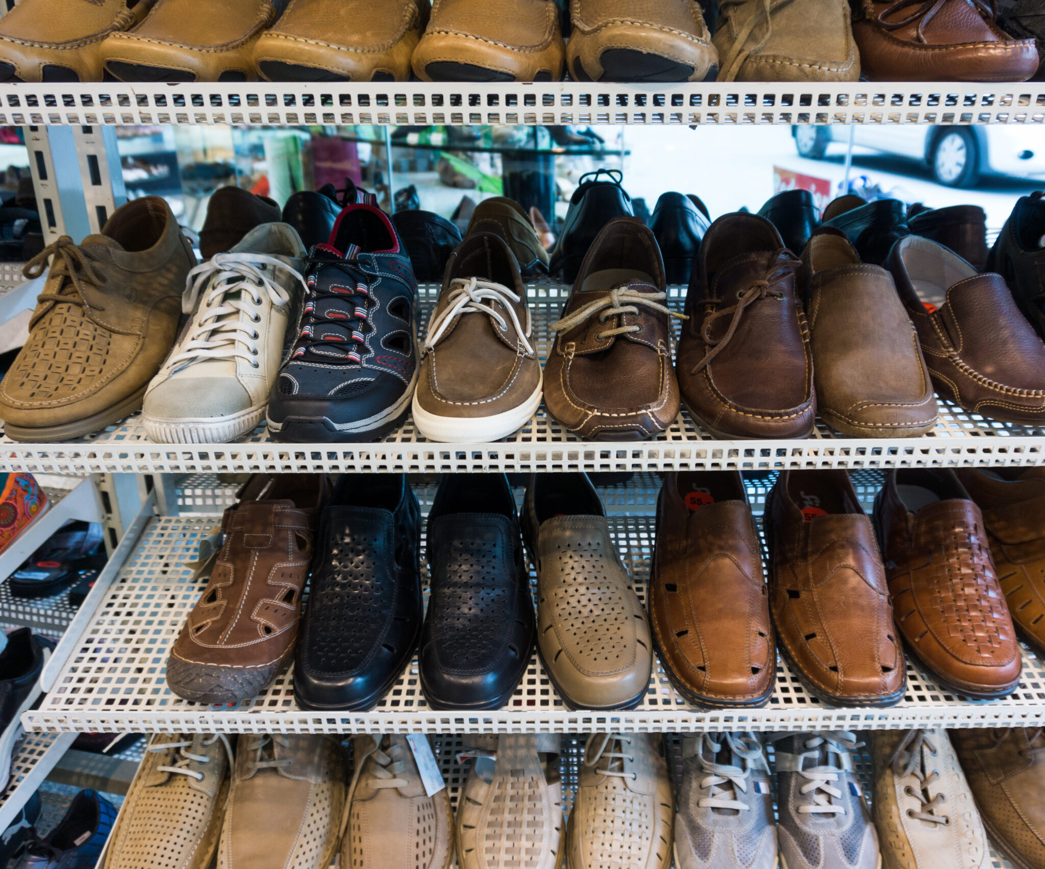 How To Start Reselling Shoes For A Profit Flea Market Flipper